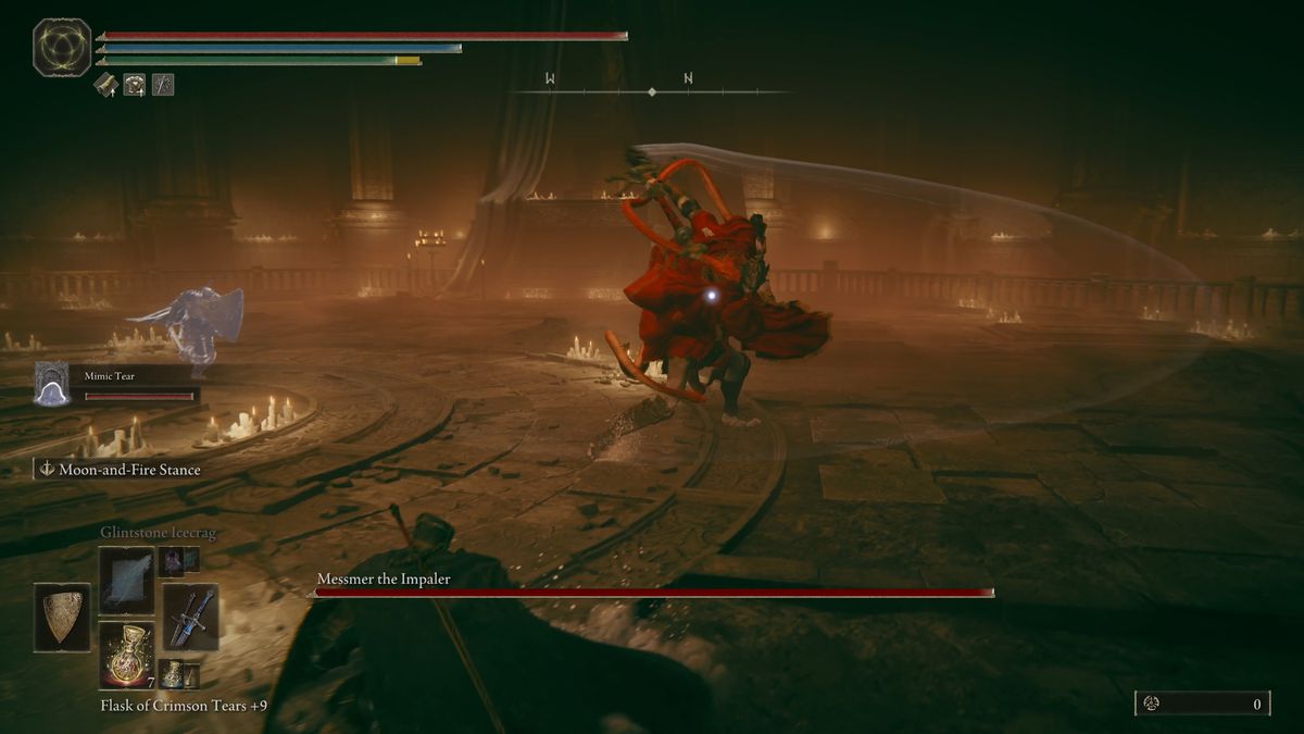 Messmer the Impaler runs toward an Elden Ring DLC player during a boss fight.