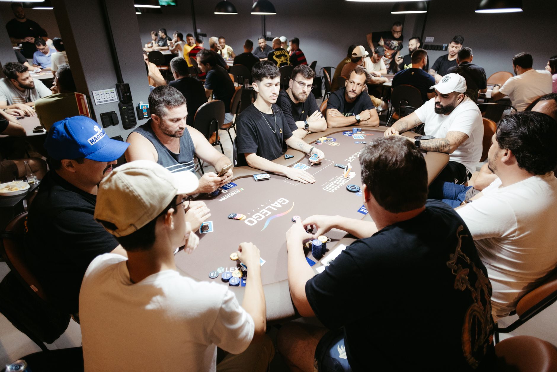 Fans gathered at a gaming event, reflecting community division over Donkey Kong Bananza's boss design choices
